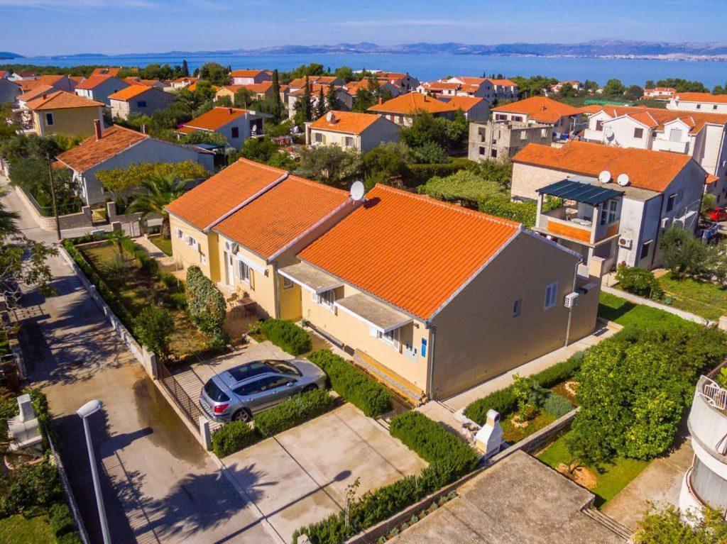 Apartments With A Parking Space Supetar, Brac - 16294 Exteriér fotografie